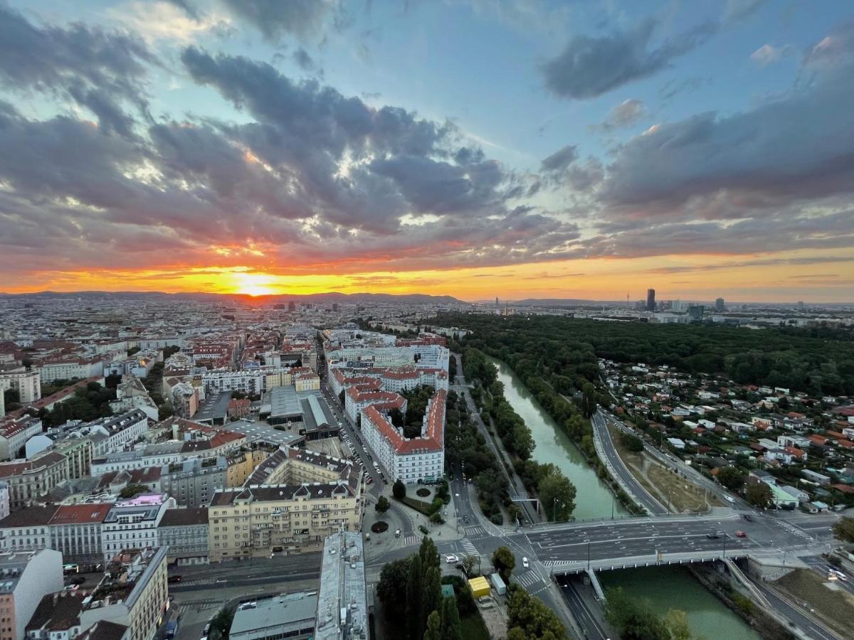 Triiiple Level 31 - Sonnenwohnen Apartment Mit Fantastischem Ausblick Und Parkplatz Viena Exterior foto