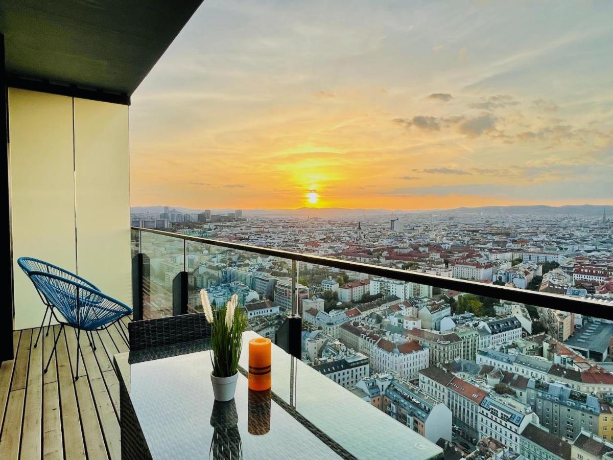 Triiiple Level 31 - Sonnenwohnen Apartment Mit Fantastischem Ausblick Und Parkplatz Viena Exterior foto